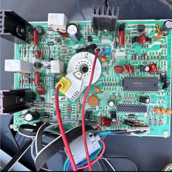 Wells Gardner P857 Arcade Video Game Monitor Chassis - Picture 3 of 8